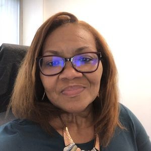 Meet your Posher, Renee